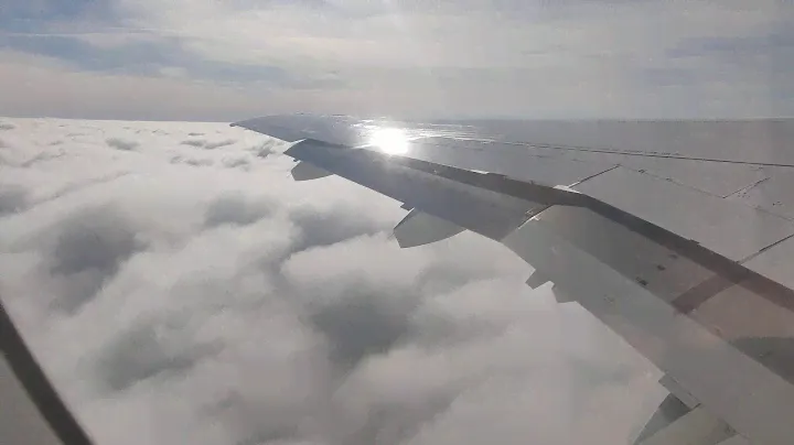 Взлёт на  Superjet 100 а/к Азимут |  Авиаперелёт Калининград - Минеральные воды.